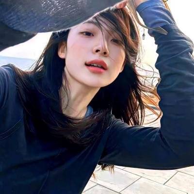 好女三头瞒